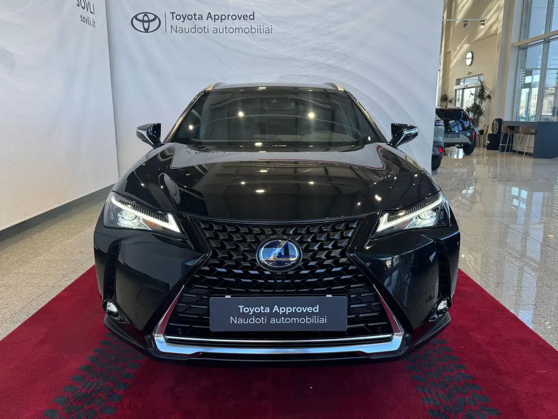 LEXUS UX