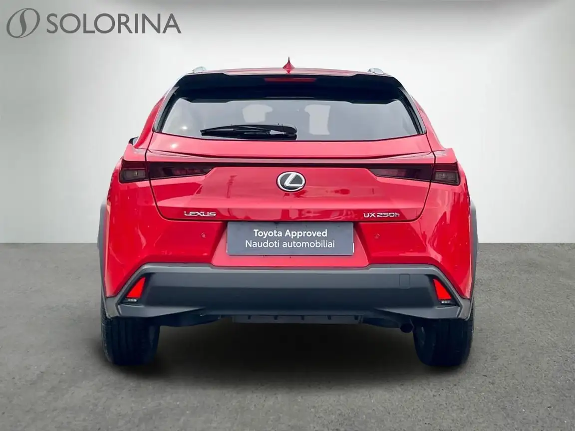 LEXUS UX
