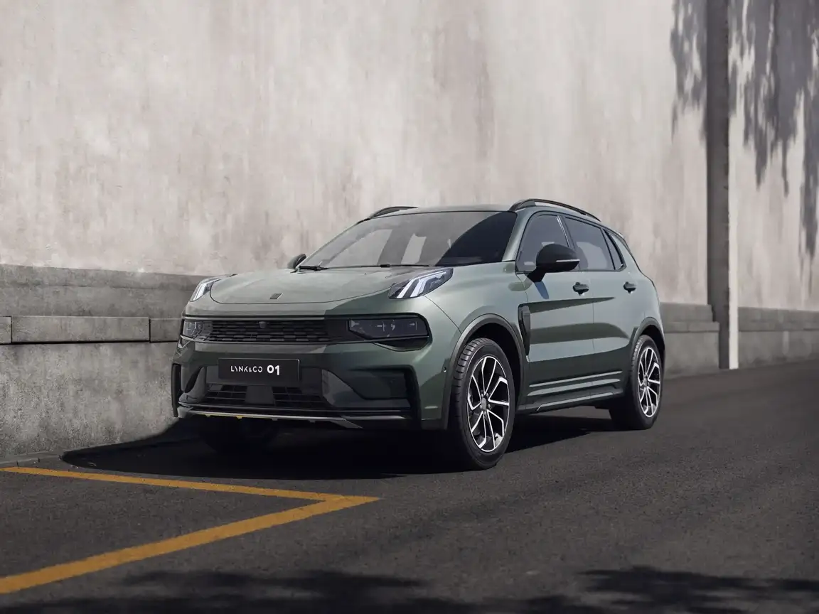 LYNK & CO 01