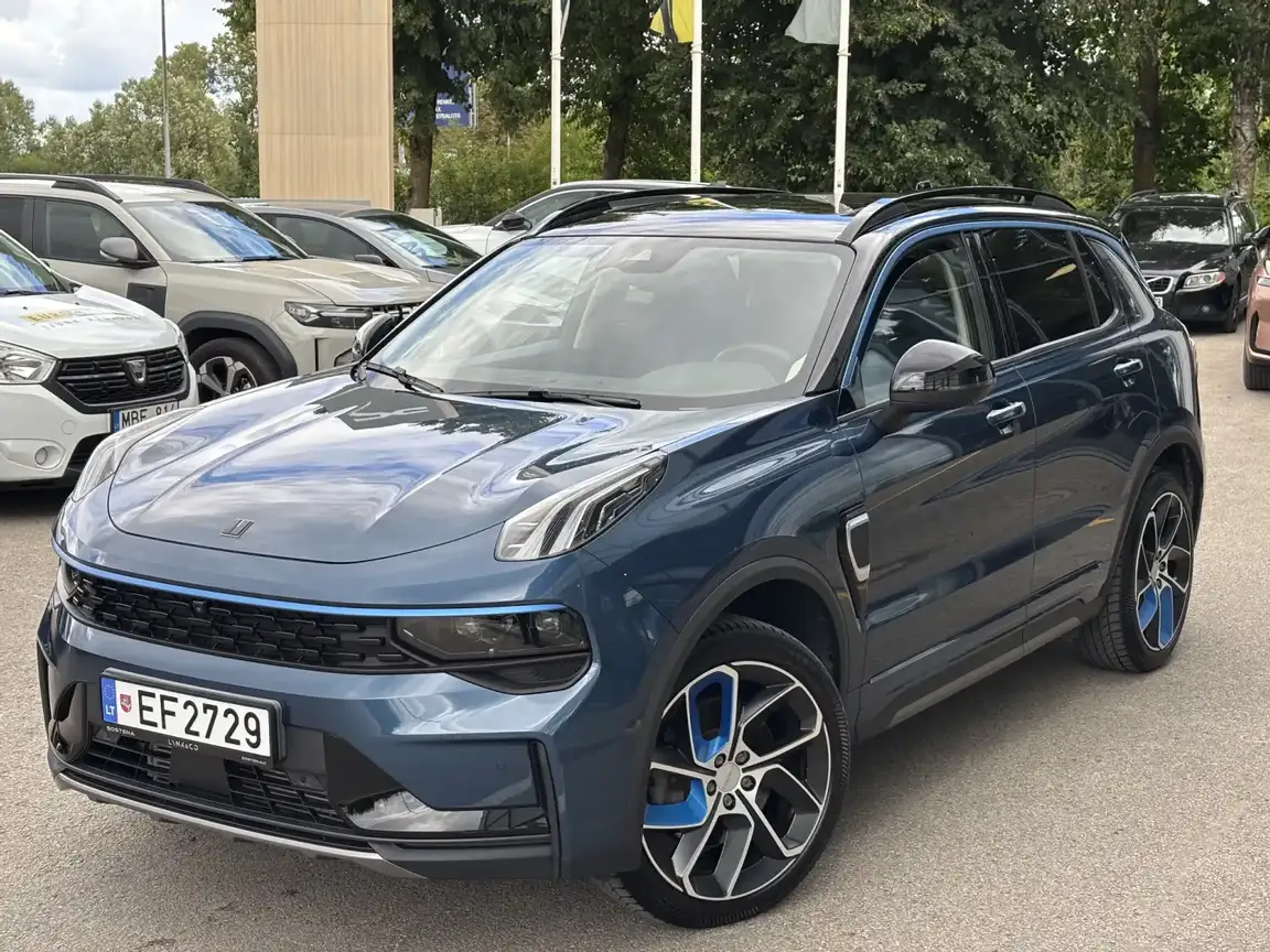 LYNK & CO 01