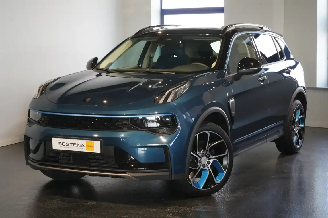 LYNK & CO 01