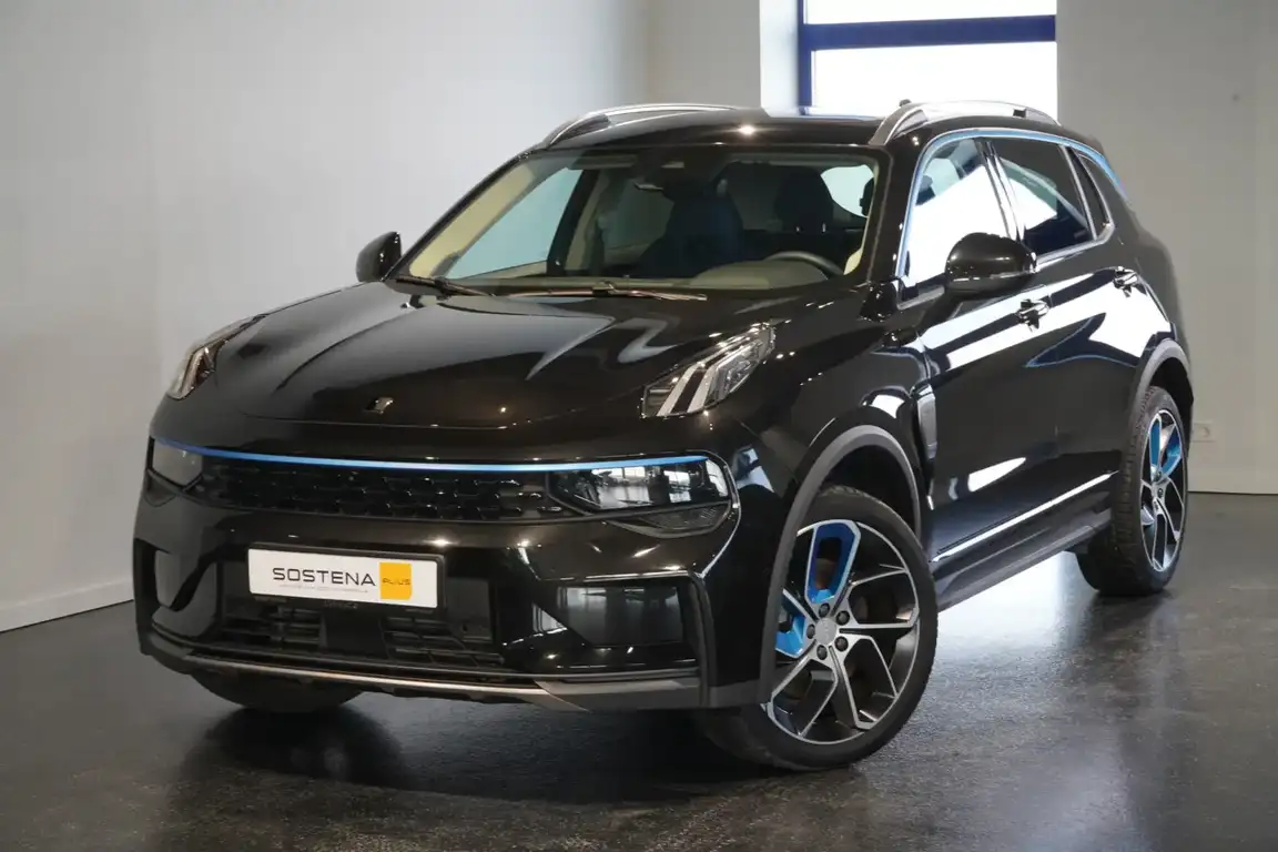 LYNK & CO 01