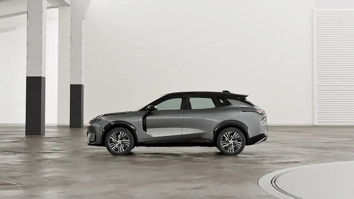 LYNK & CO 08