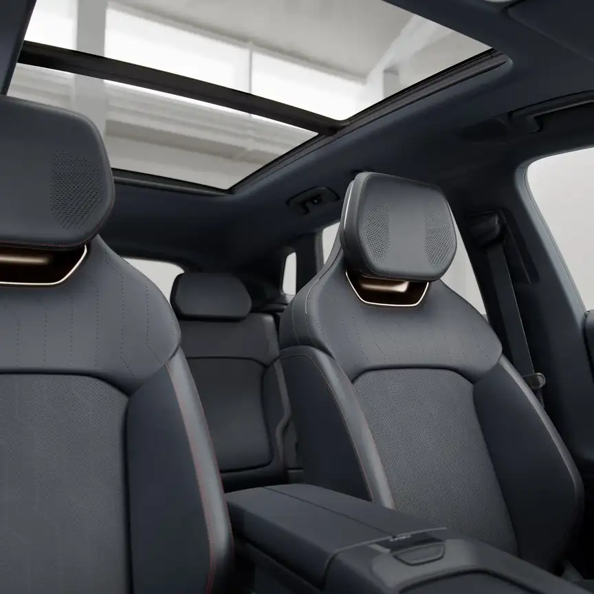 LYNK & CO 08