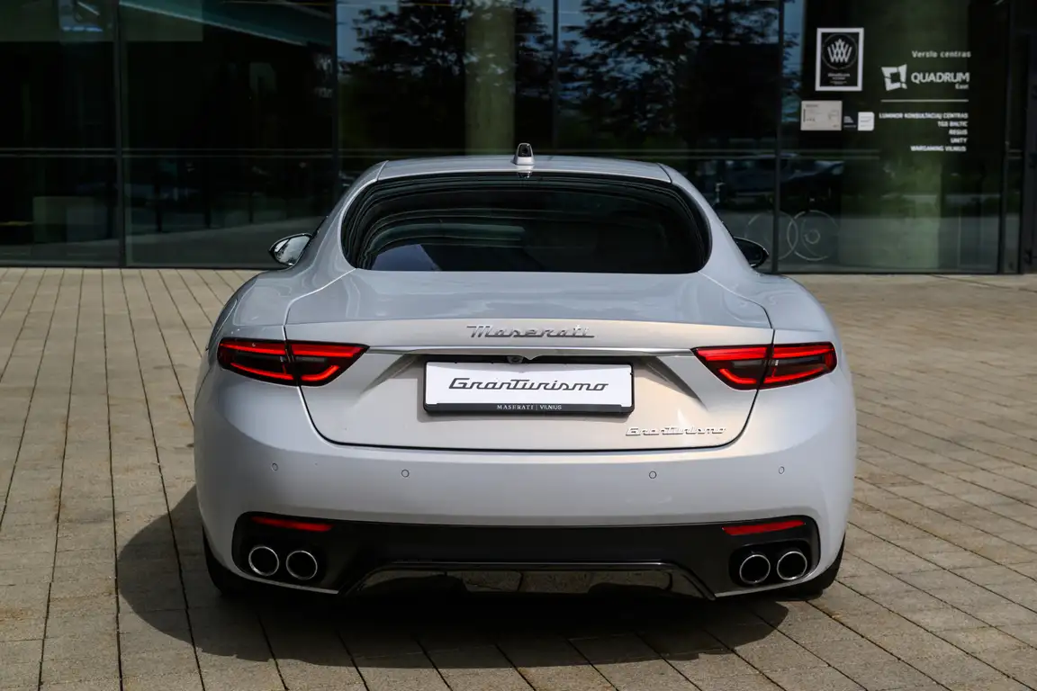 MASERATI GRANTURISMO