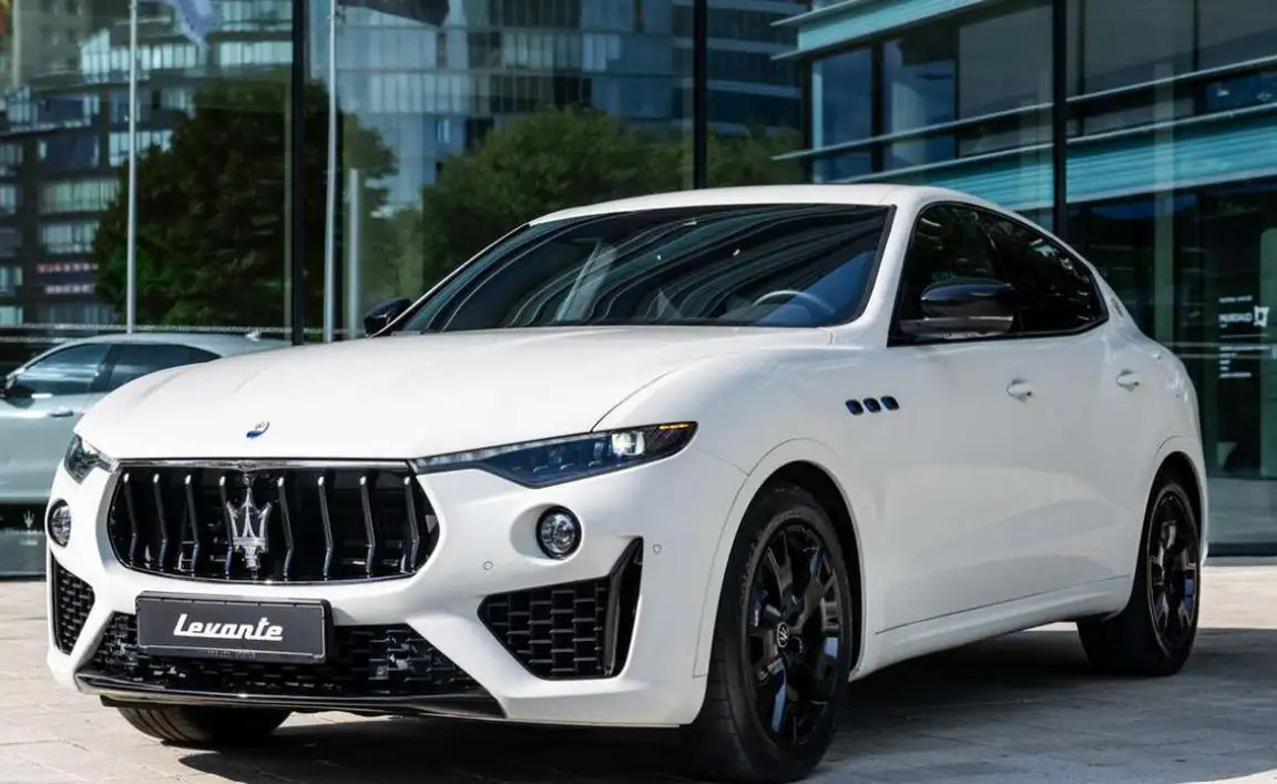 MASERATI LEVANTE