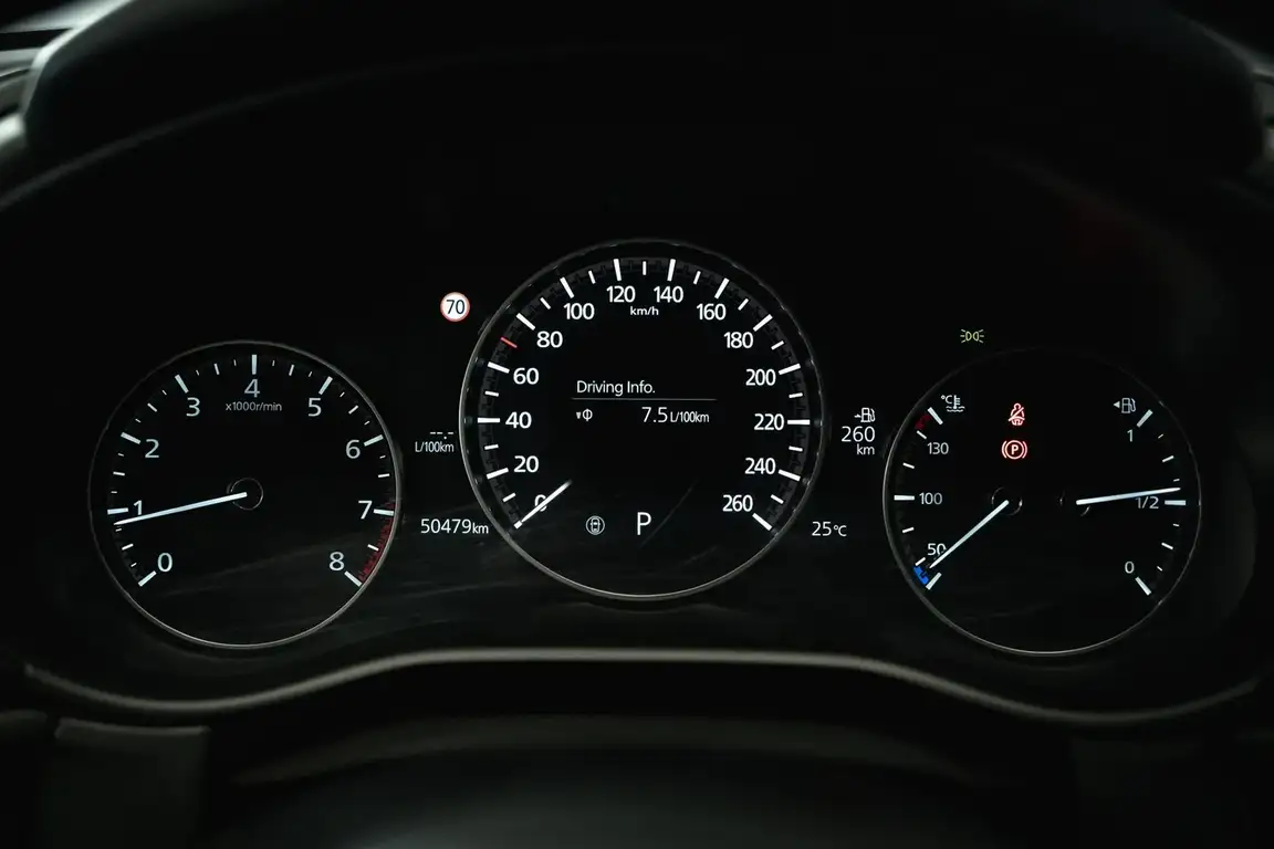 MAZDA CX-30