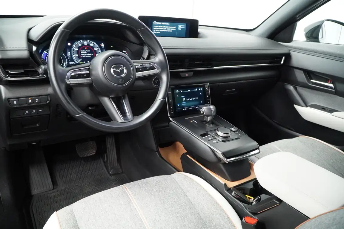 MAZDA MX-30