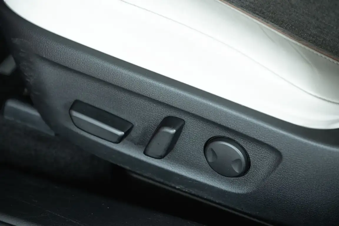 MAZDA MX-30