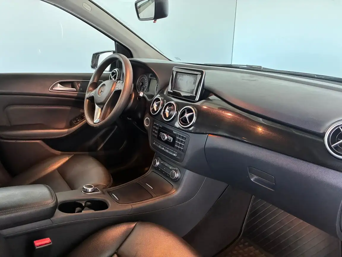 MERCEDES-BENZ B-CLASS