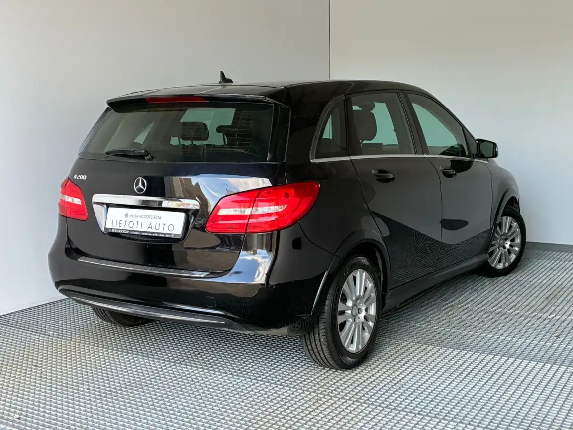 MERCEDES-BENZ B-CLASS