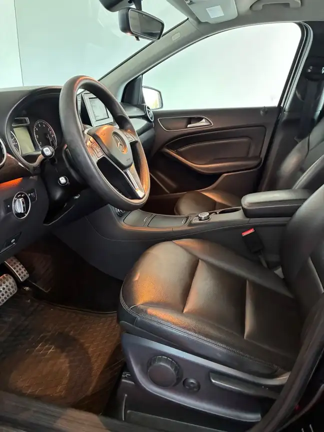 MERCEDES-BENZ B-CLASS