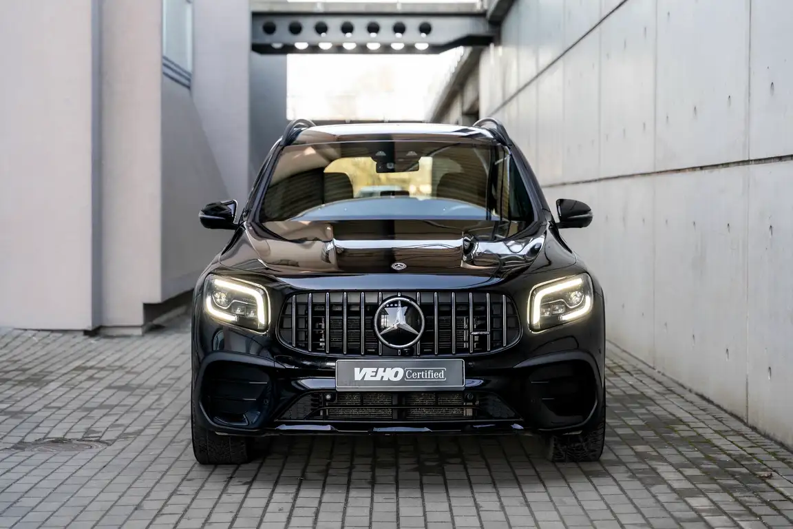 MERCEDES-BENZ GLB