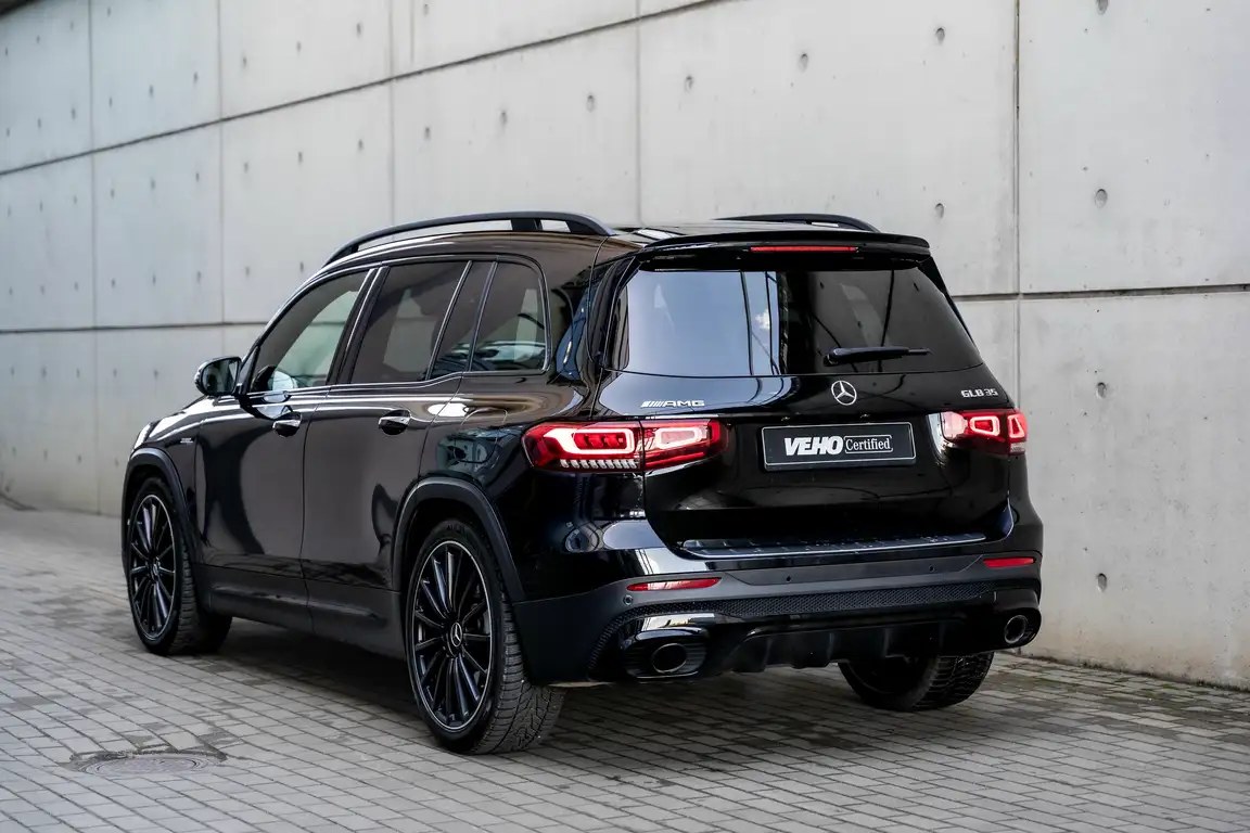 MERCEDES-BENZ GLB
