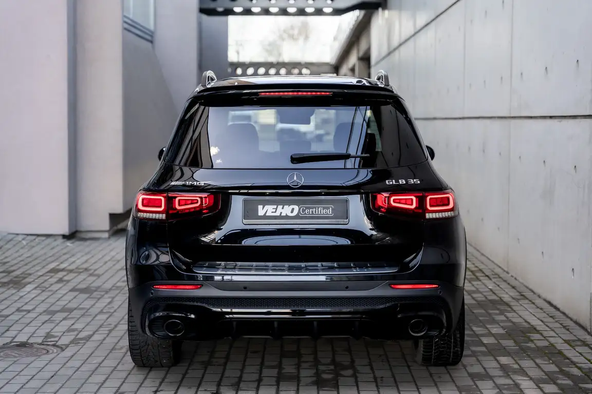 MERCEDES-BENZ GLB