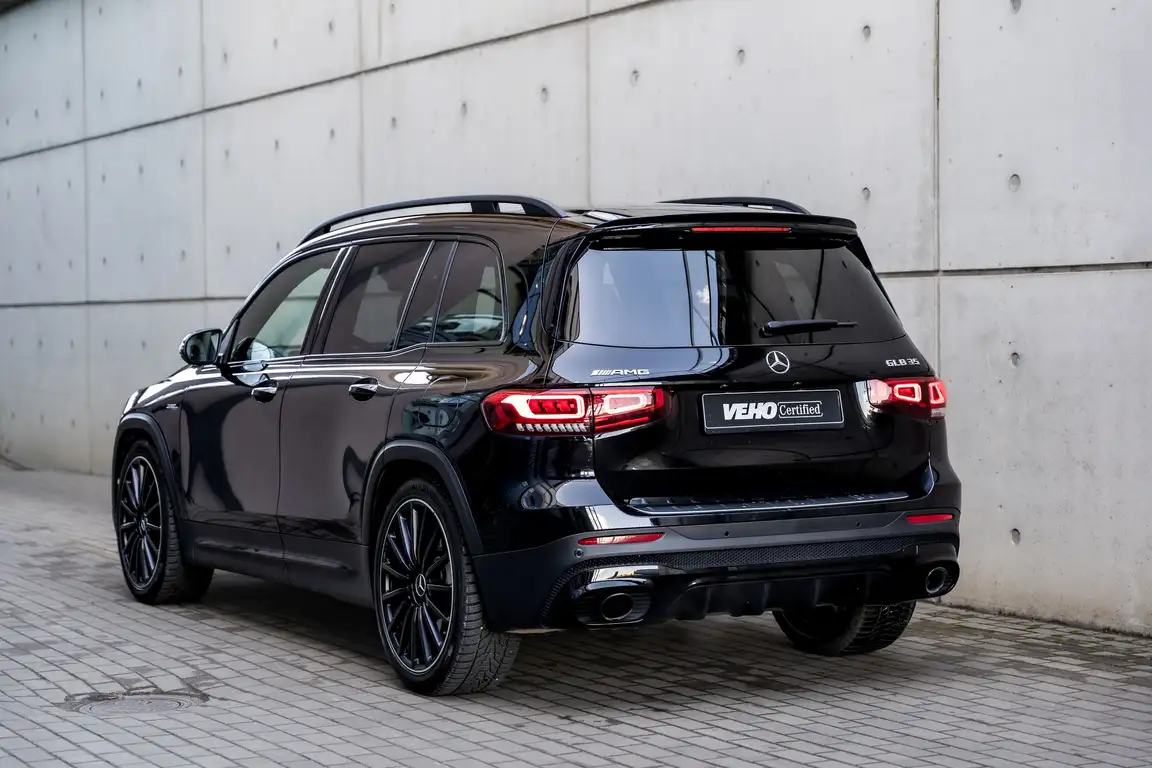 MERCEDES-BENZ GLB