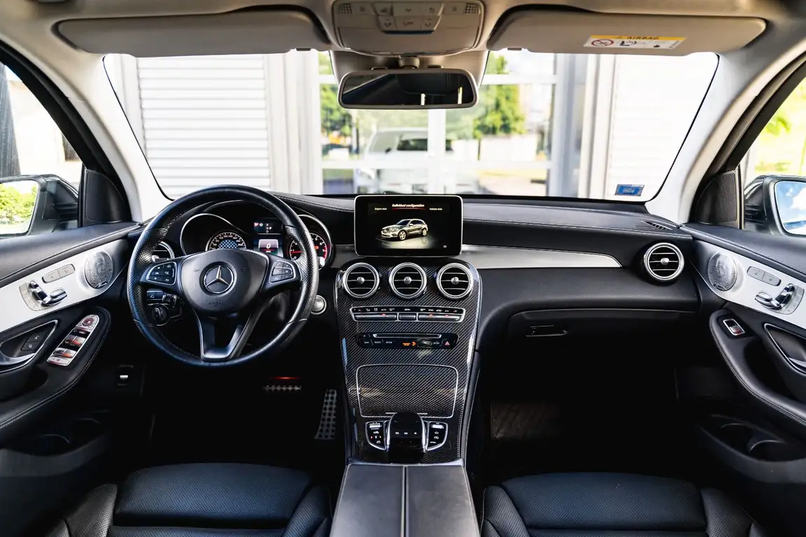 MERCEDES-BENZ GLC