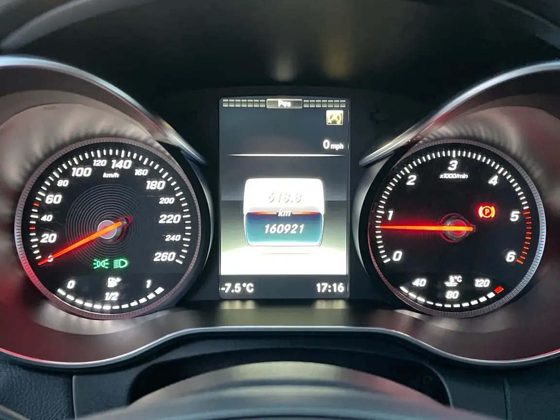 MERCEDES-BENZ C-CLASS