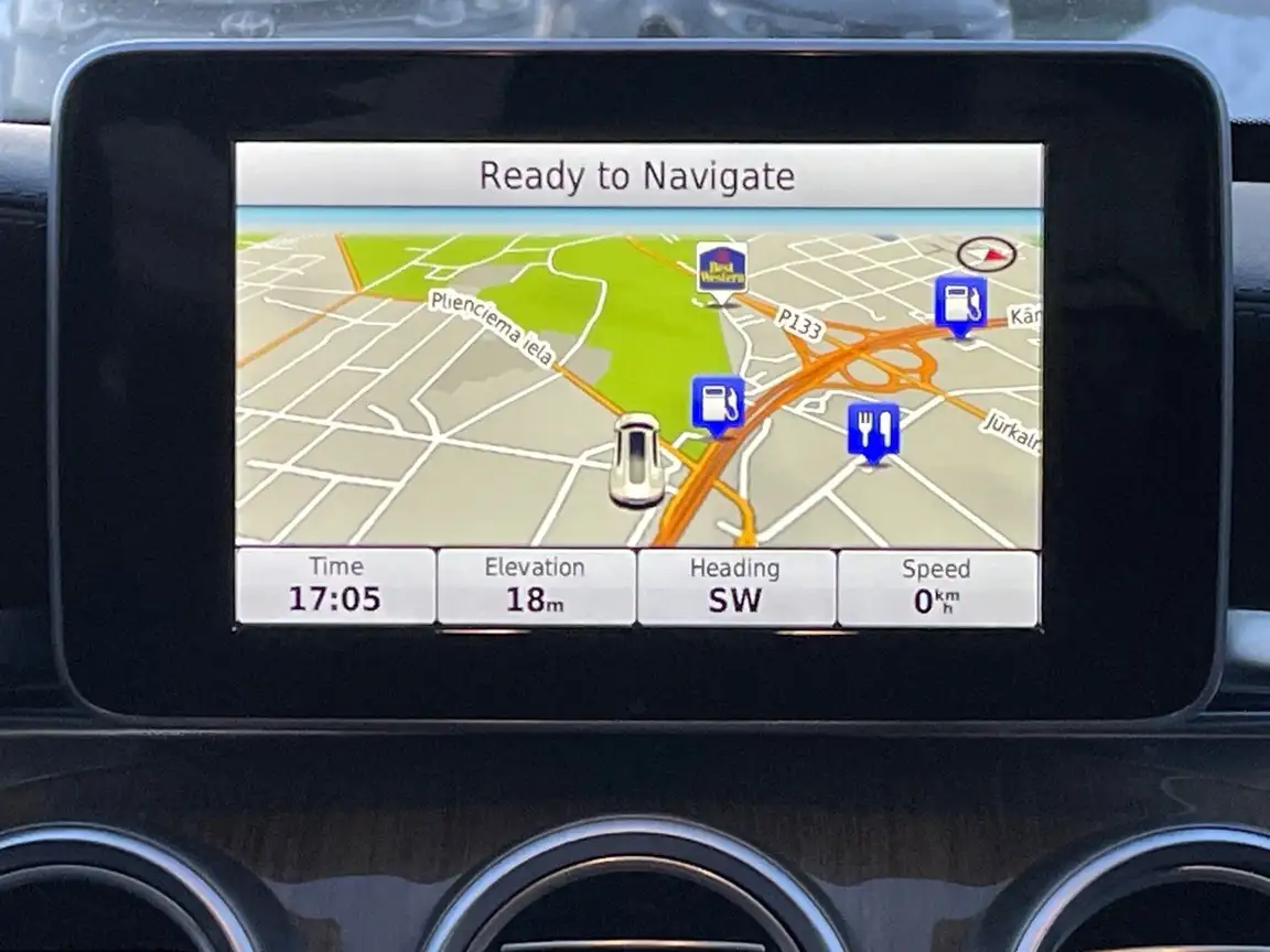 MERCEDES-BENZ C-CLASS