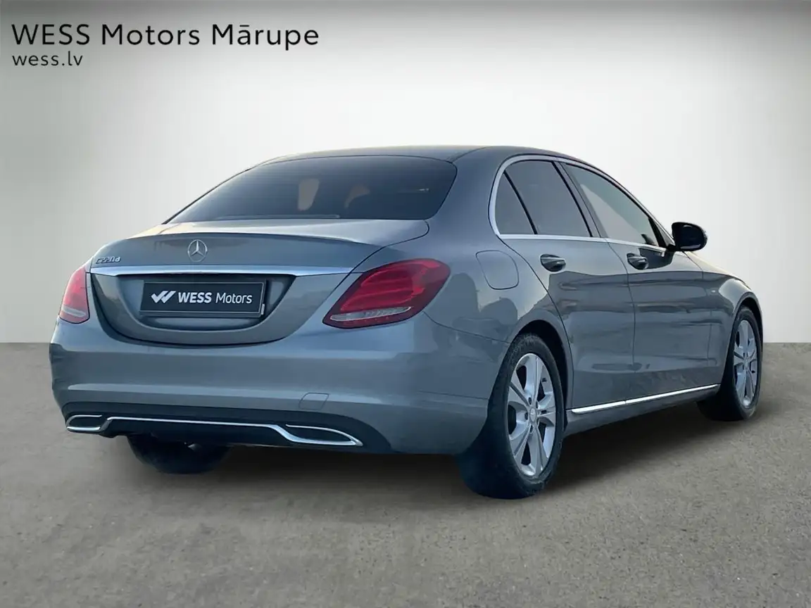 MERCEDES-BENZ C-CLASS