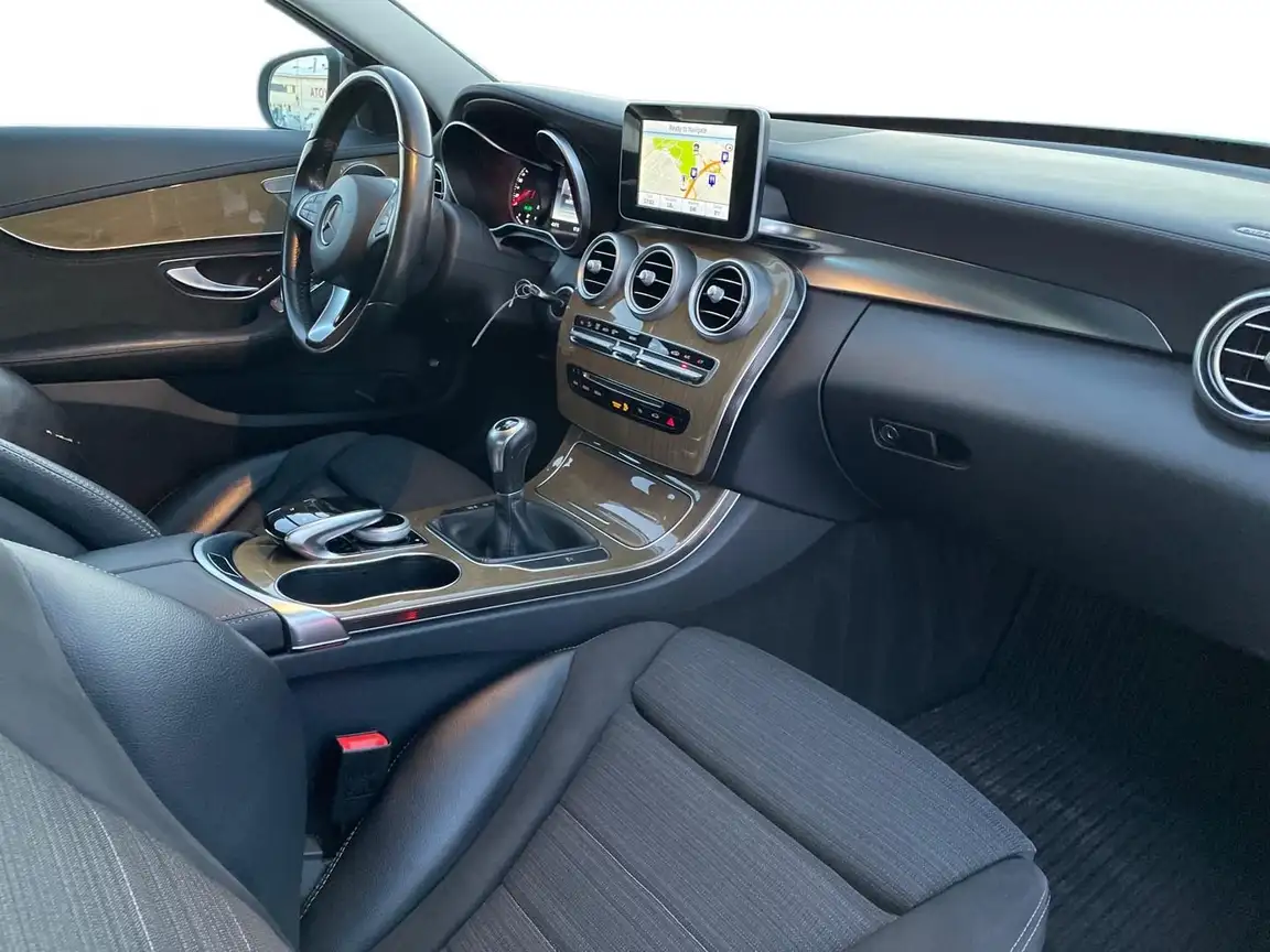 MERCEDES-BENZ C-CLASS