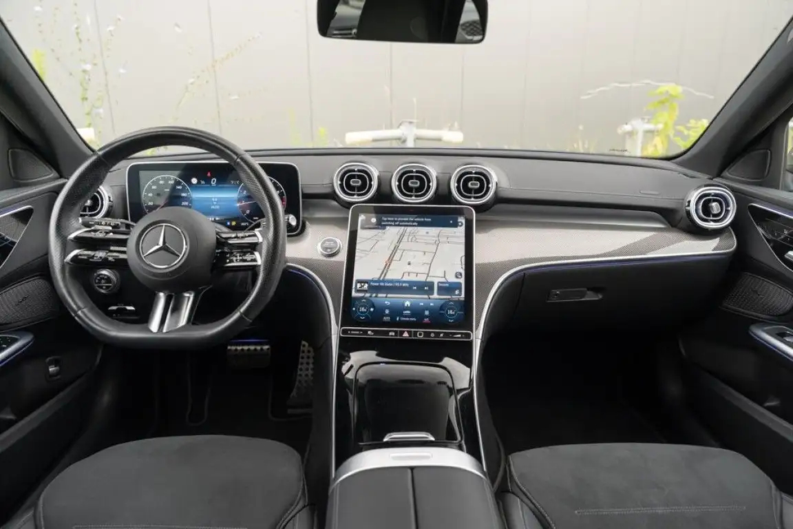 MERCEDES-BENZ C-CLASS