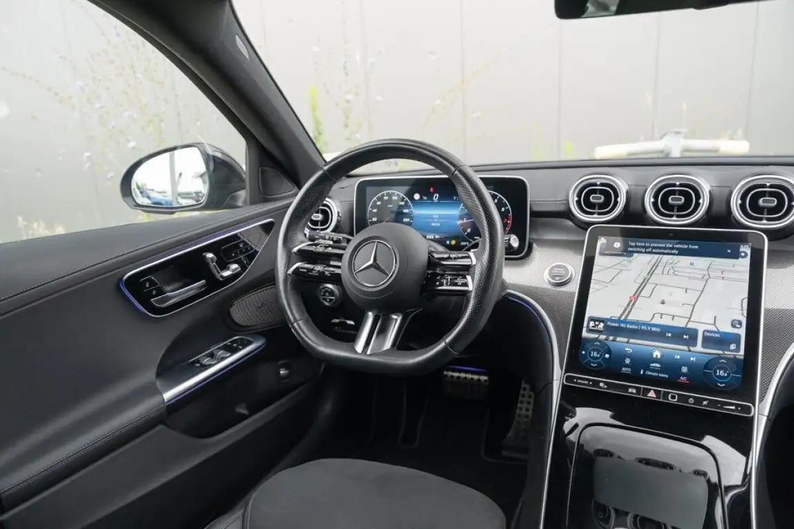 MERCEDES-BENZ C-CLASS