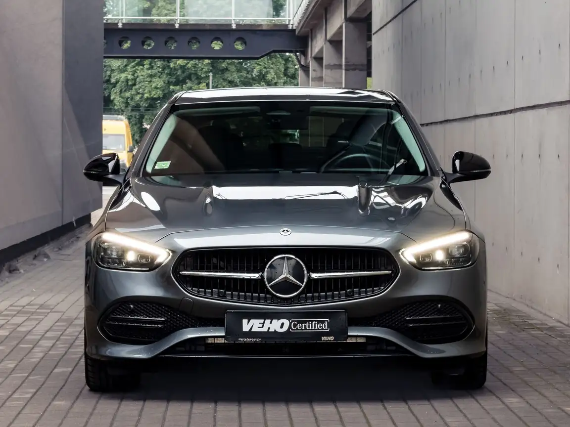 MERCEDES-BENZ C-CLASS