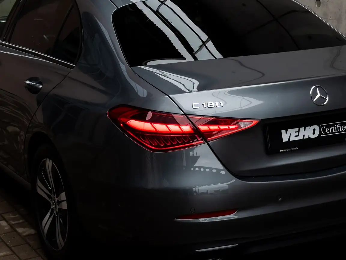 MERCEDES-BENZ C-CLASS