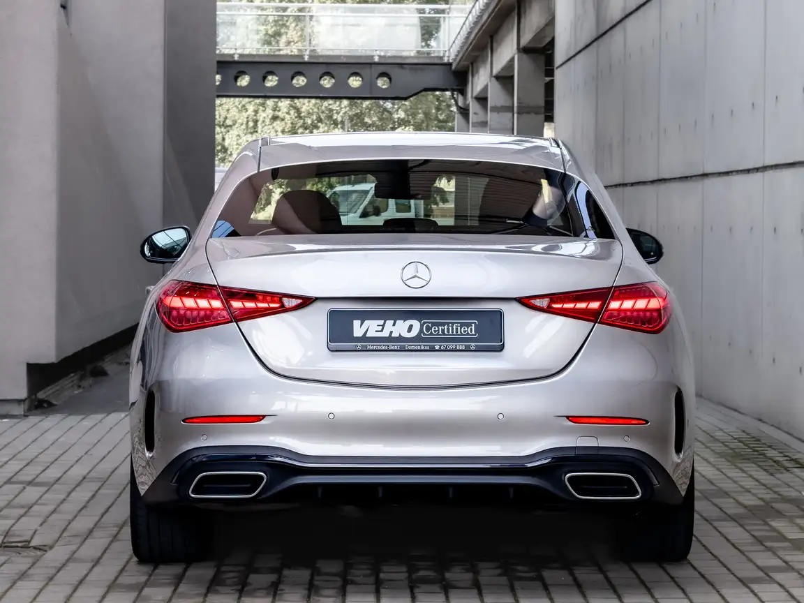 MERCEDES-BENZ C-CLASS
