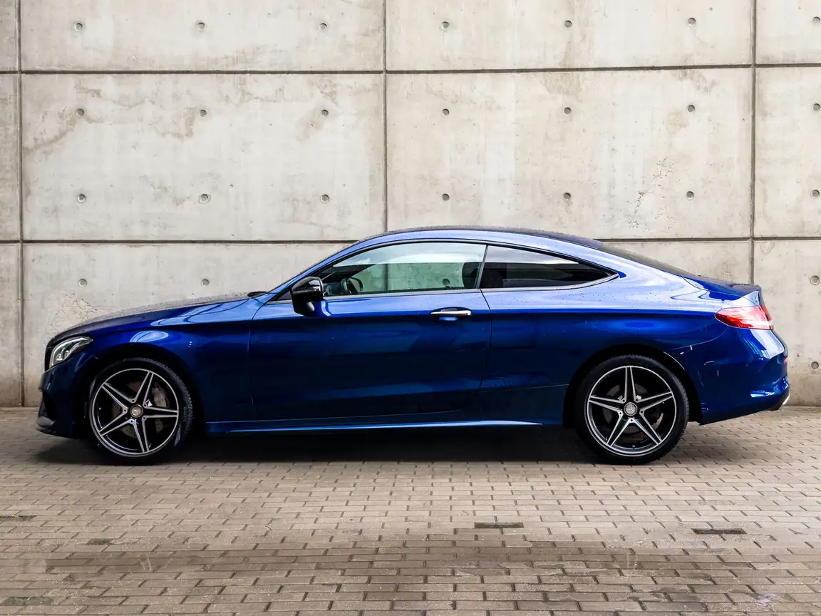 MERCEDES-BENZ C-CLASS