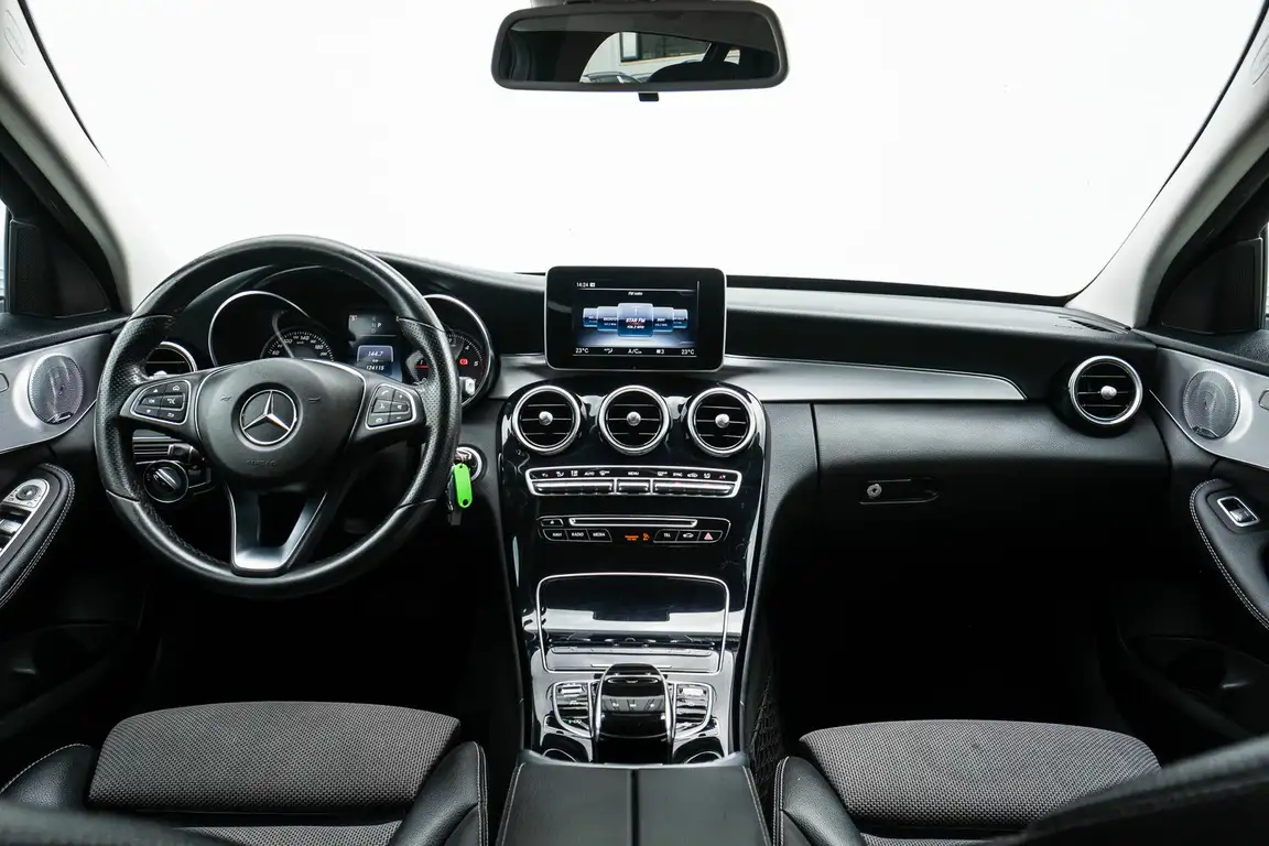 MERCEDES-BENZ C-CLASS