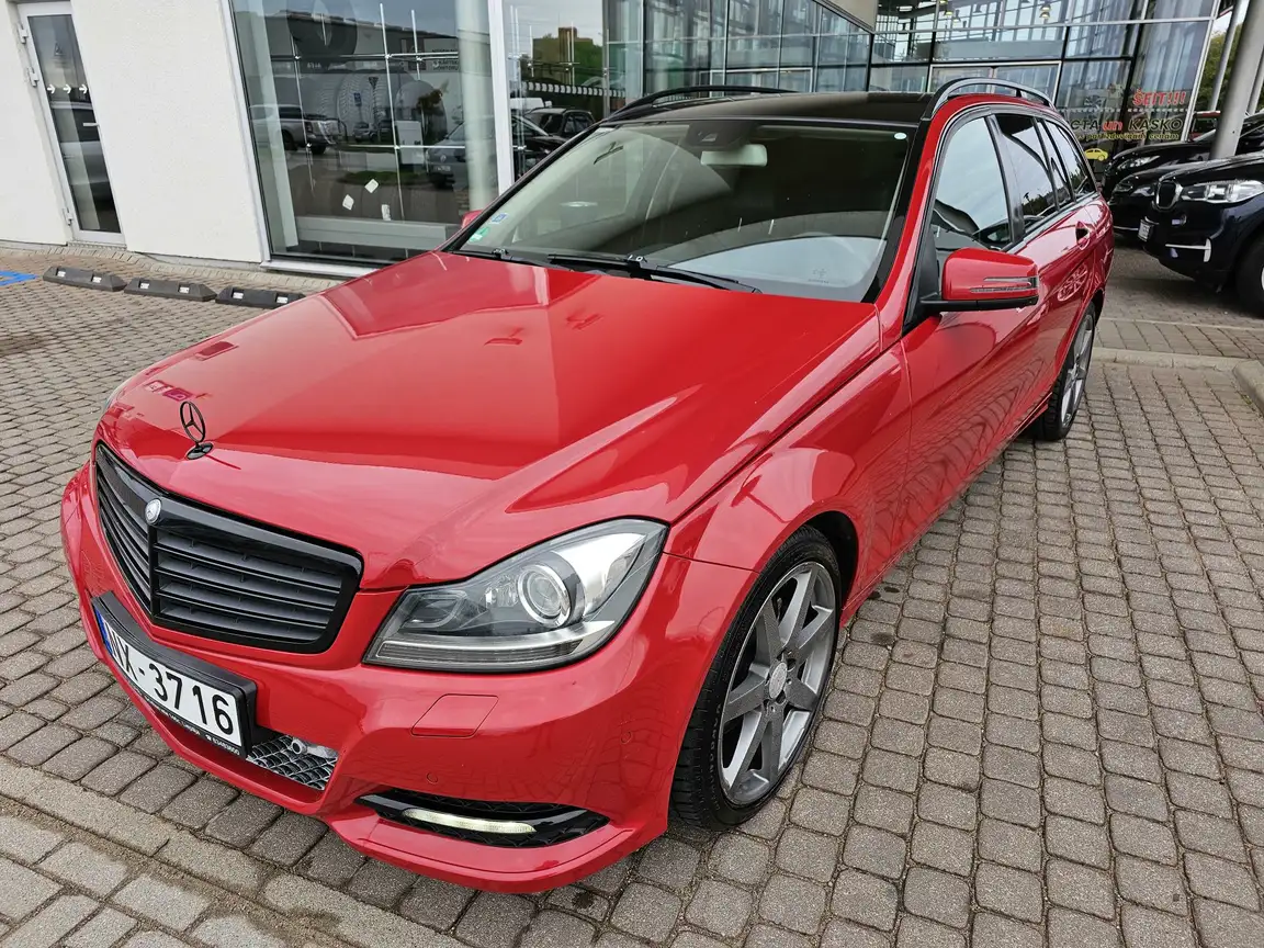 MERCEDES-BENZ C-CLASS