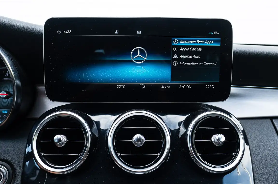 MERCEDES-BENZ C-CLASS