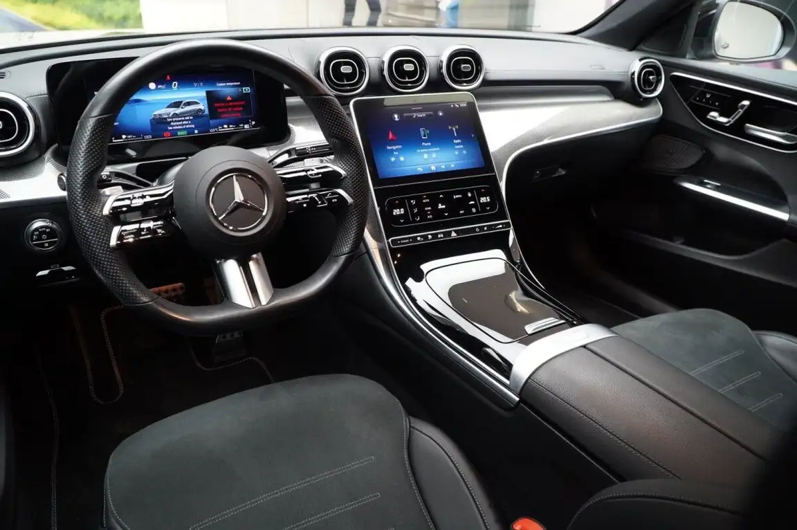 MERCEDES-BENZ C-CLASS