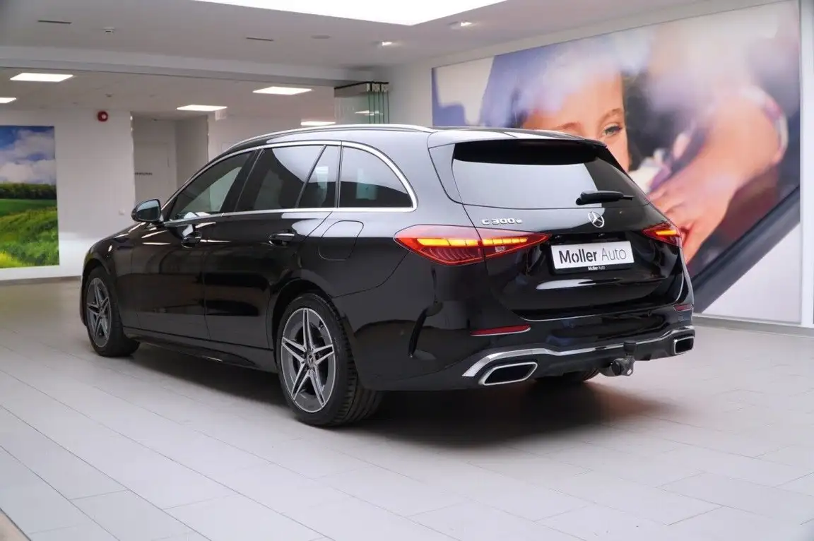 MERCEDES-BENZ C-CLASS