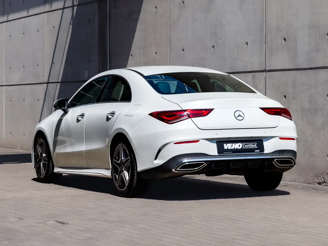 MERCEDES-BENZ CLA