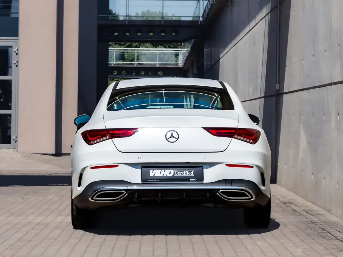 MERCEDES-BENZ CLA