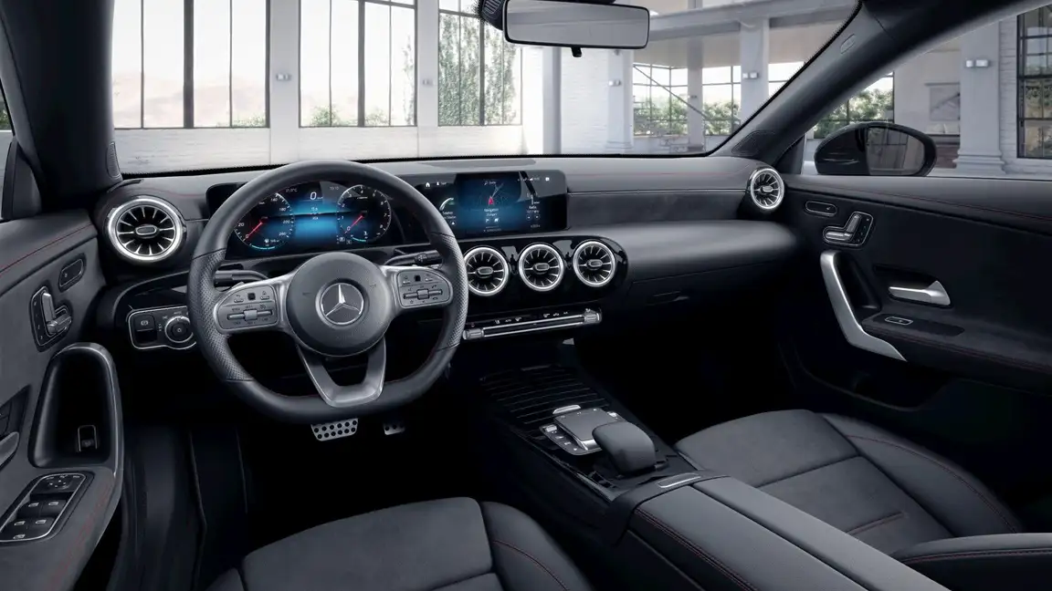 MERCEDES-BENZ CLA