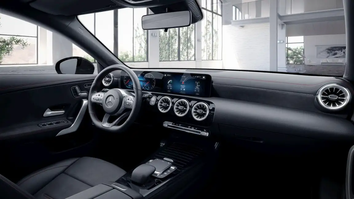 MERCEDES-BENZ CLA