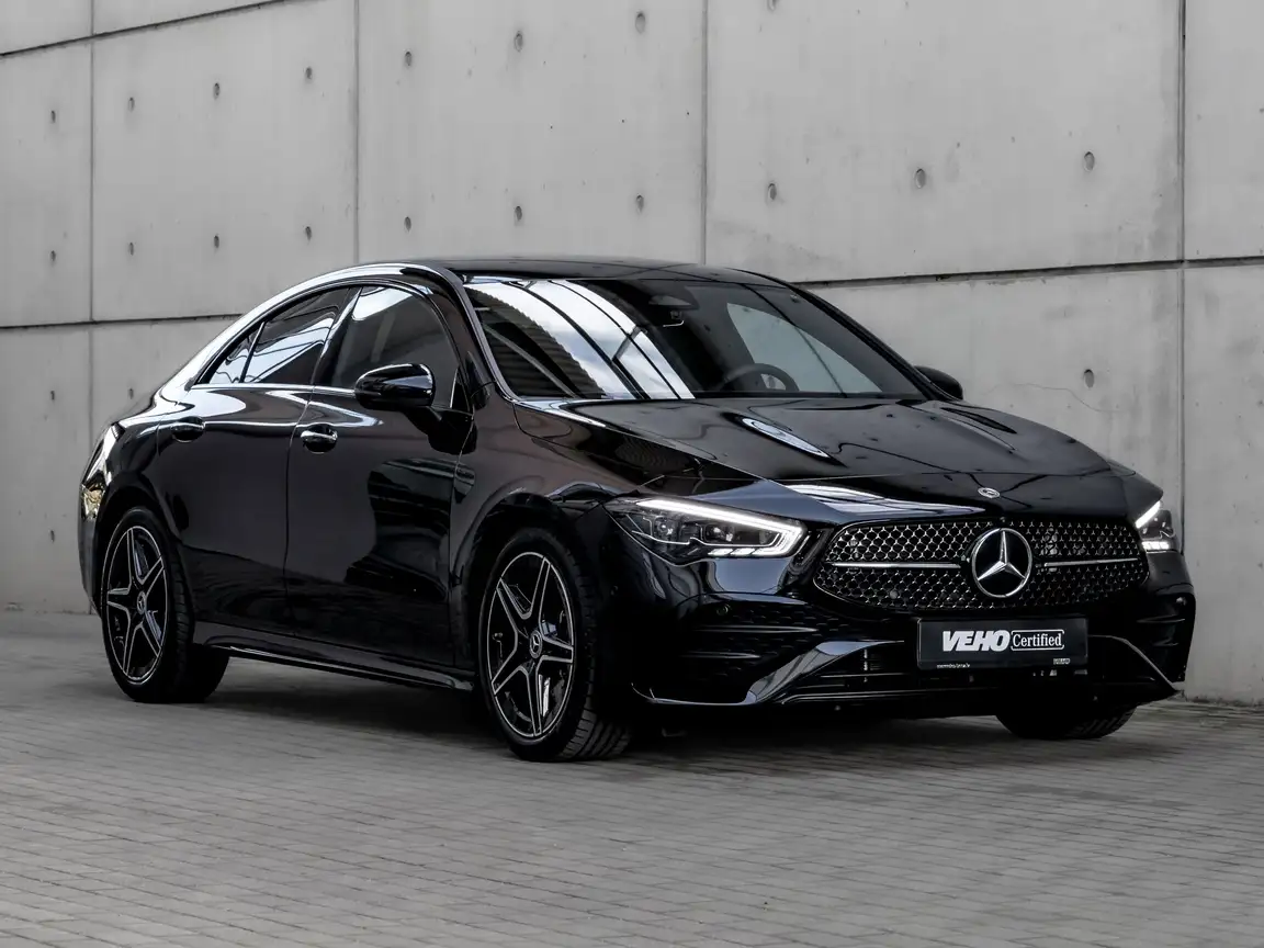 MERCEDES-BENZ CLA