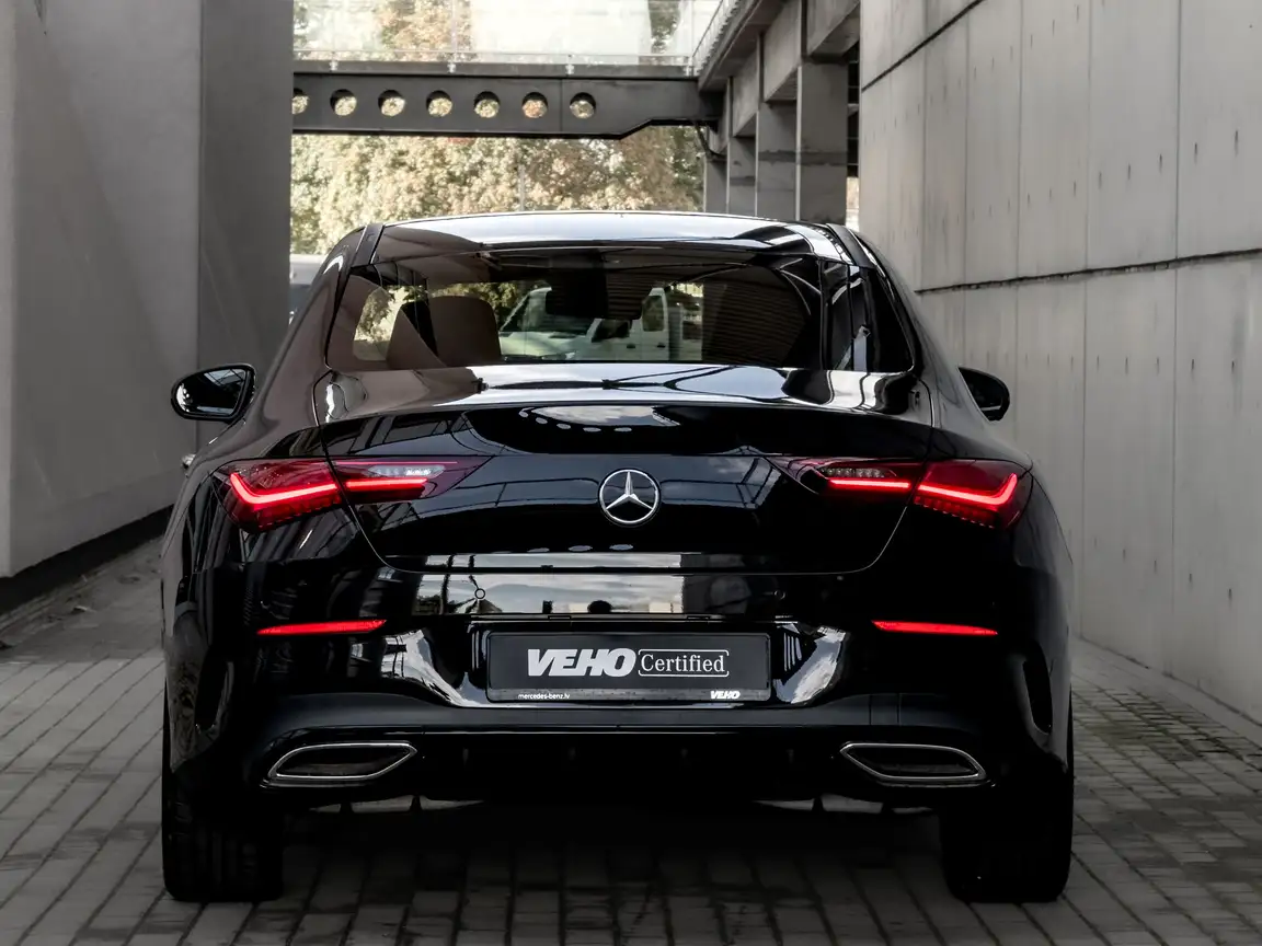 MERCEDES-BENZ CLA