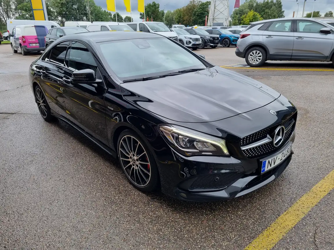 MERCEDES-BENZ CLA