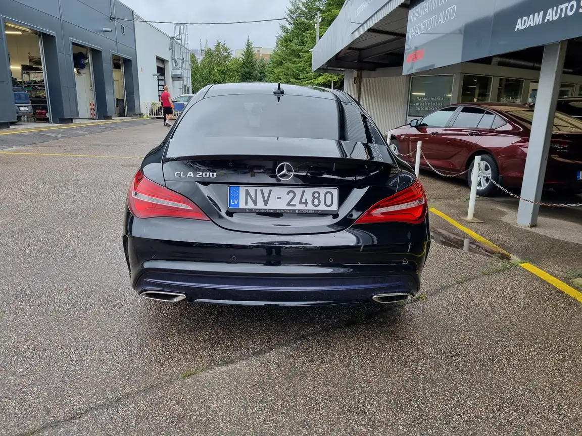MERCEDES-BENZ CLA