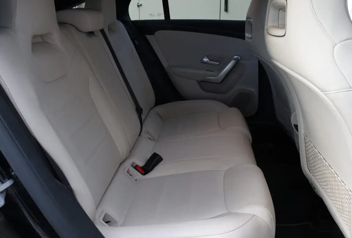 MERCEDES-BENZ CLA KLASS