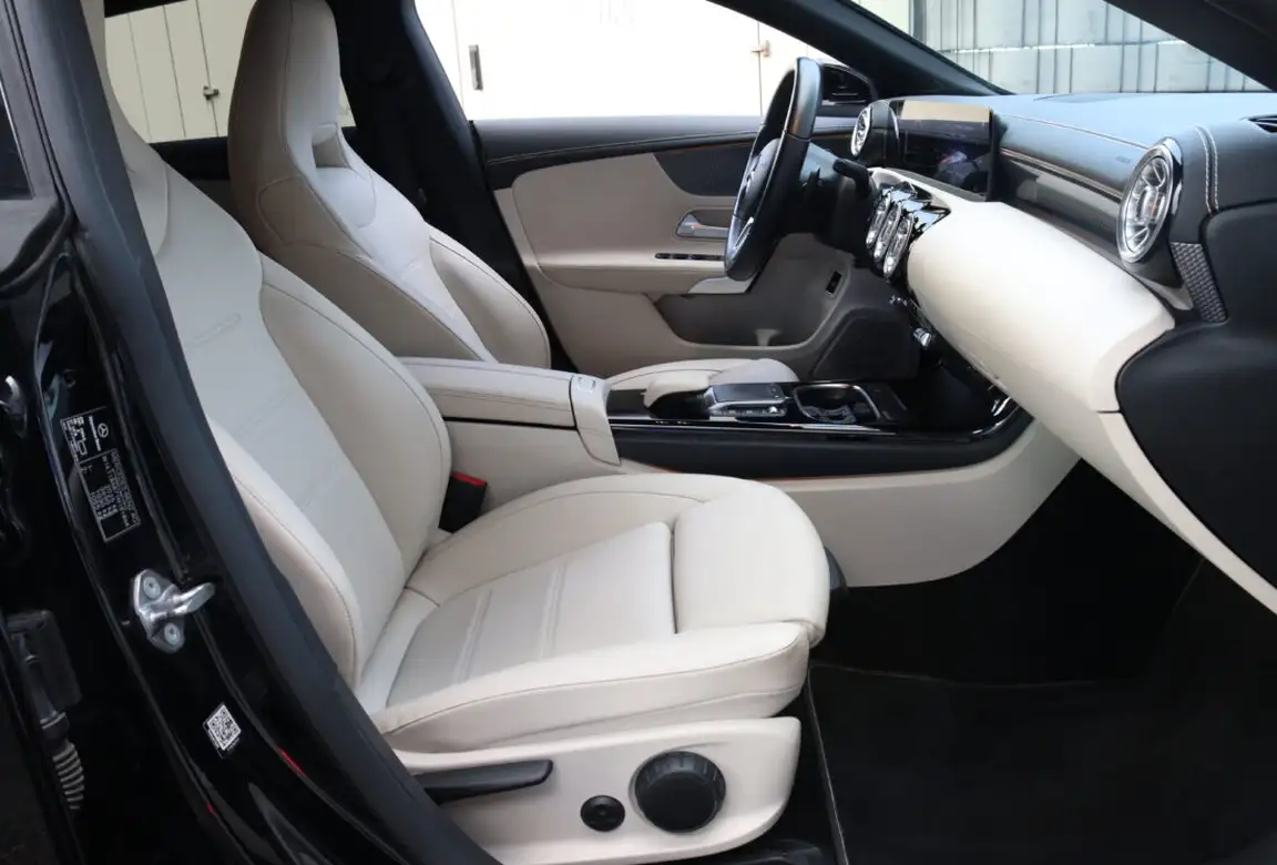 MERCEDES-BENZ CLA KLASS