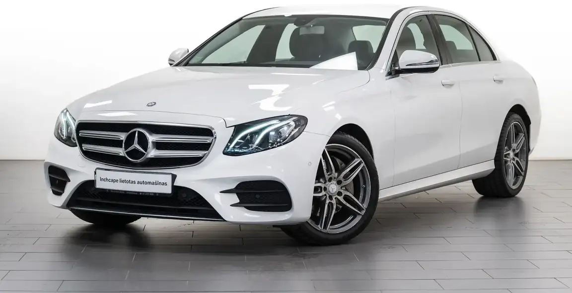 MERCEDES-BENZ E-CLASS