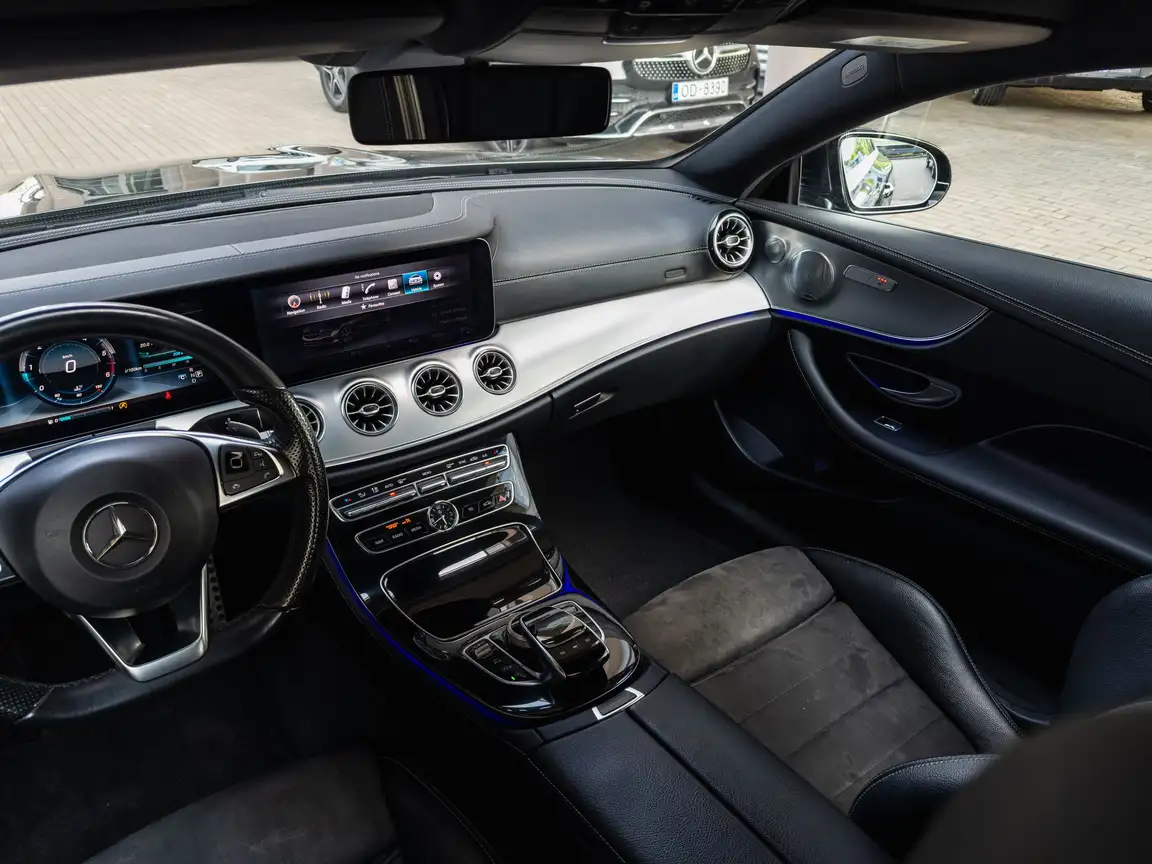 MERCEDES-BENZ E-CLASS