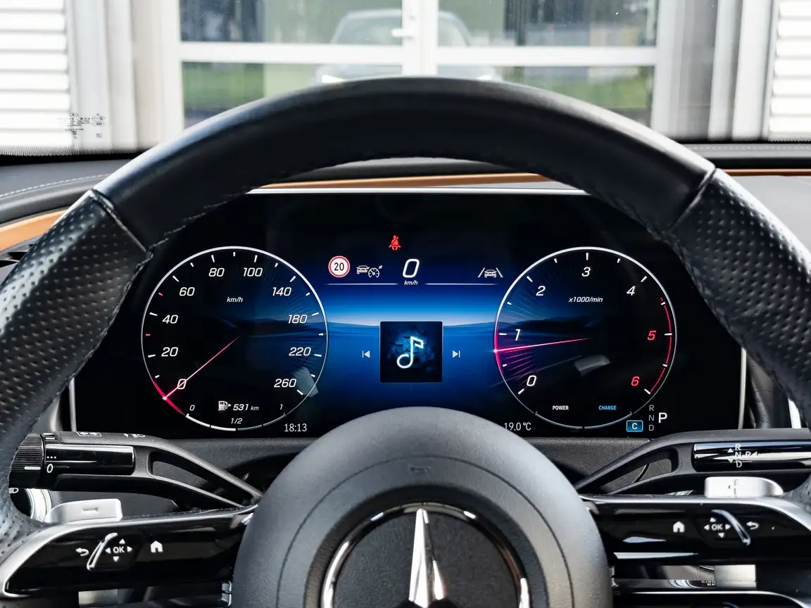 MERCEDES-BENZ NONE