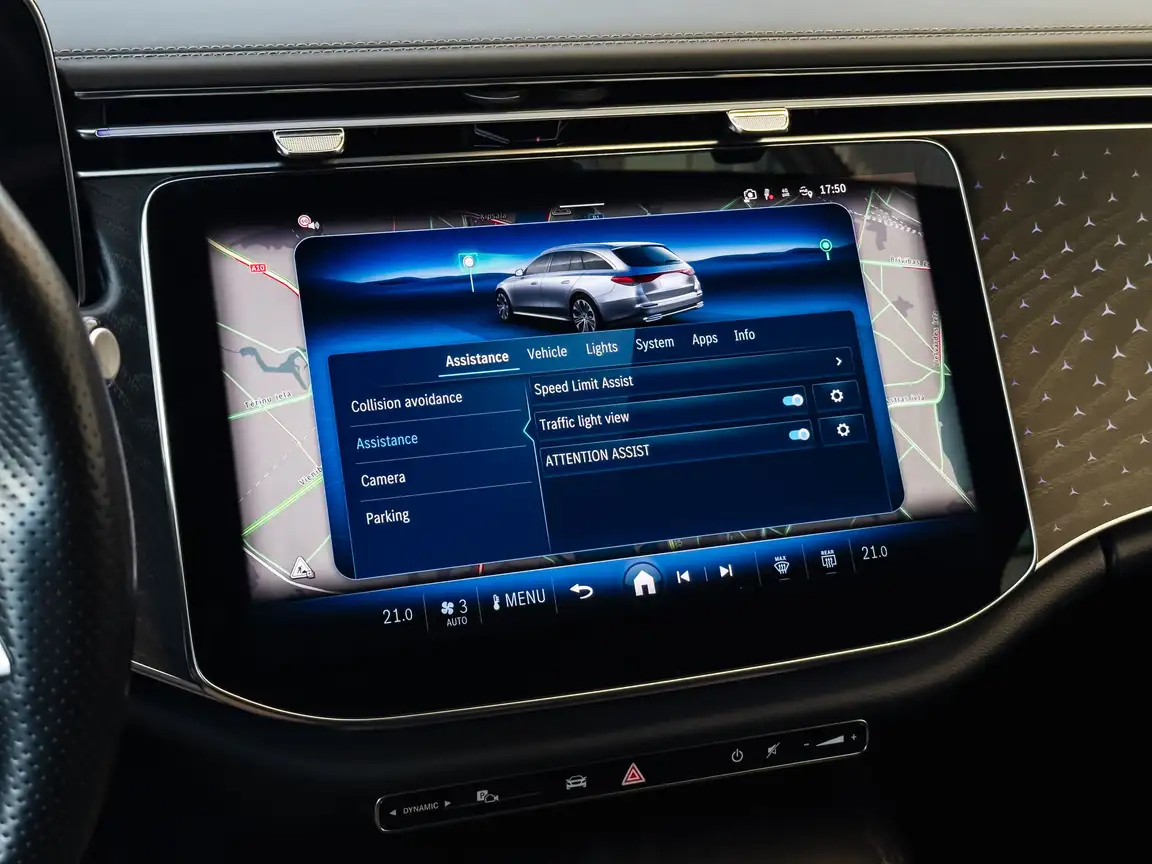 MERCEDES-BENZ E-CLASS